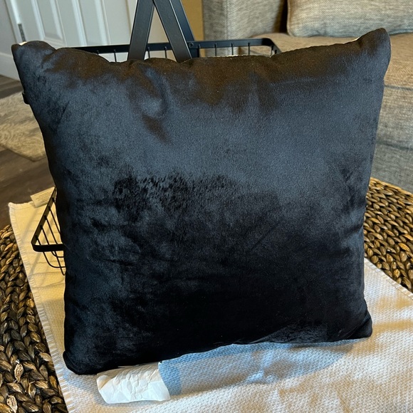 2023 Target Bullseye Black Cat Throw Pillow - Picture 3 of 4